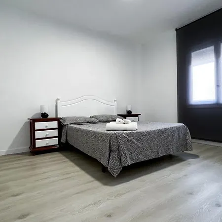 Apartment Modern In Town Centre *